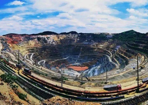竞价341次，辽宁一磷铁矿出让额超1.4亿