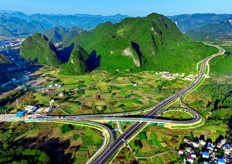 打出政策“组合拳”！！！桂林全链条要素包管助推墟落振兴